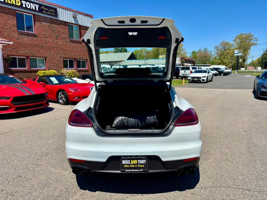 Used 2015 Porsche Panamera GTS AWD/4WD image 37