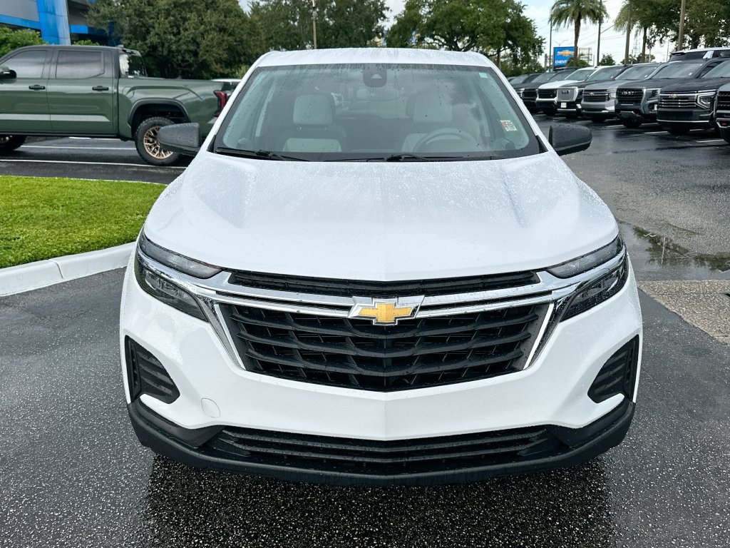 Certified 2024 Chevrolet Equinox LS w/ LS Convenience Package FWD image 2
