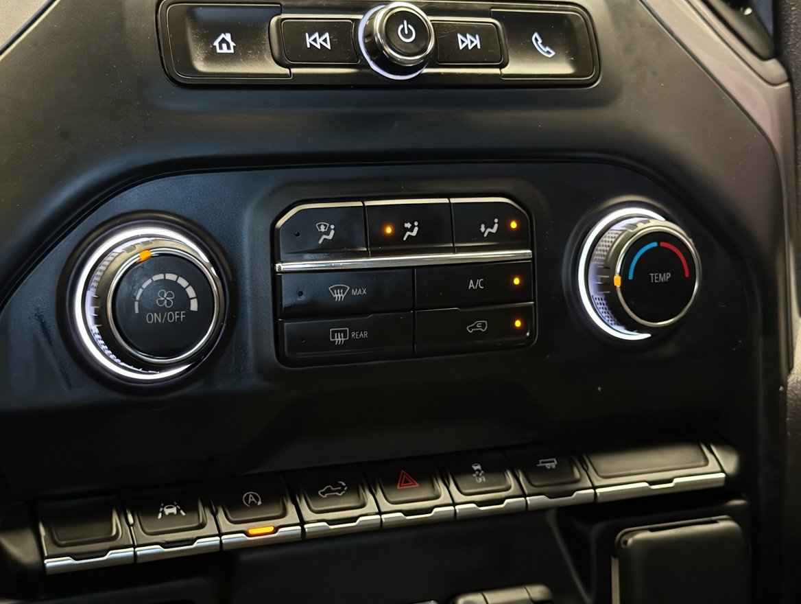Used 2023 Chevrolet Silverado 1500 Custom RWD image 8