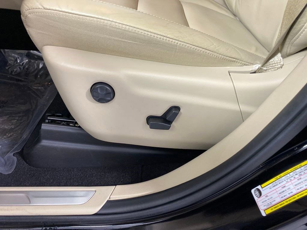 Used 2021 Jeep Grand Cherokee Limited w/ Trailer Tow Group IV image 8