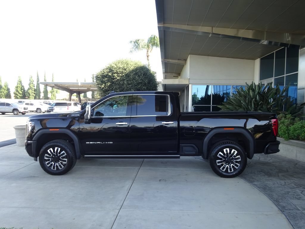 Certified 2025 GMC Sierra 2500 Denali Ultimate AWD/4WD image 5