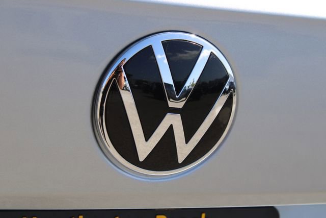 Used 2023 Volkswagen Taos SE image 8