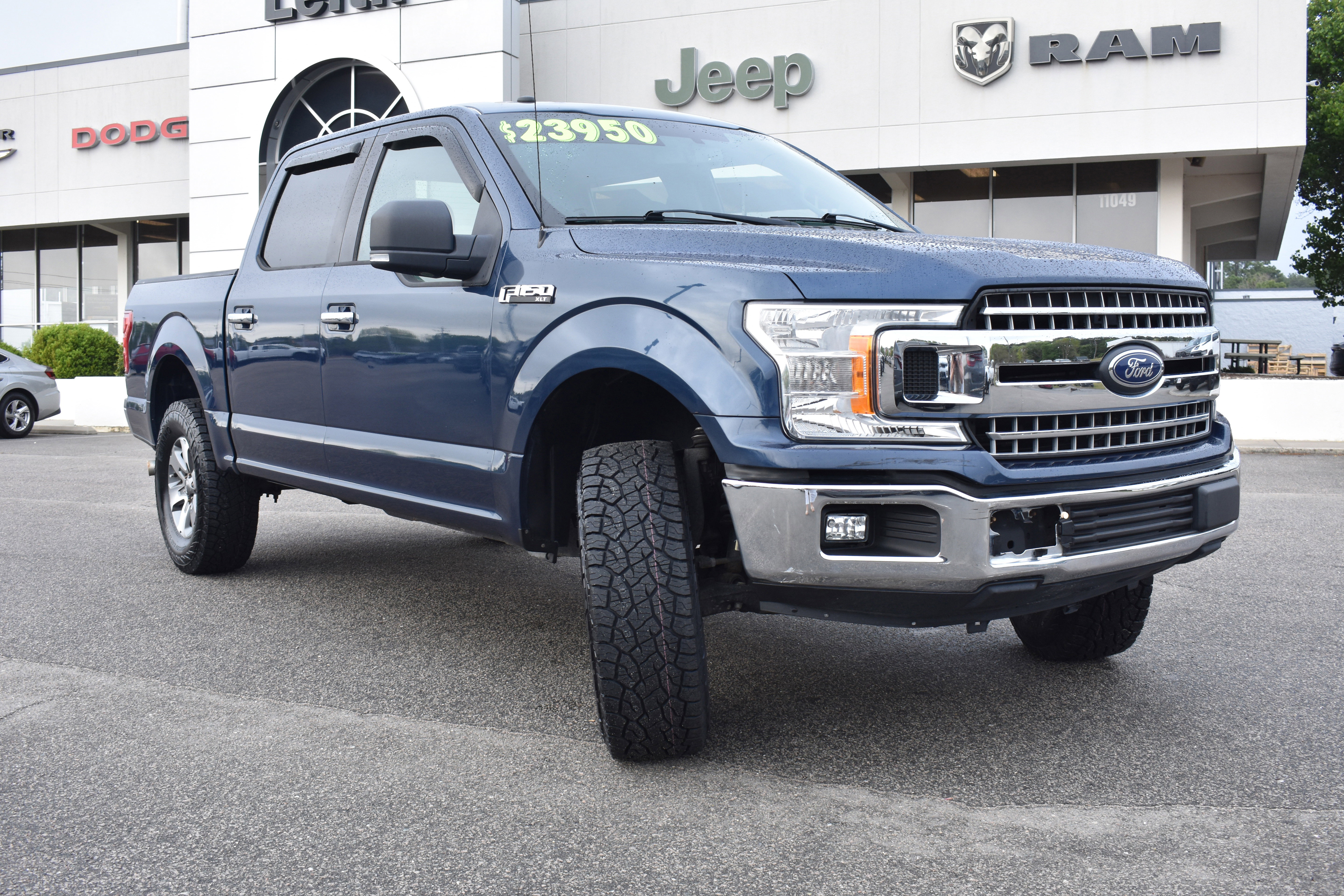 Used 2018 Ford F150 XLT w/ Equipment Group 301A Mid image 3