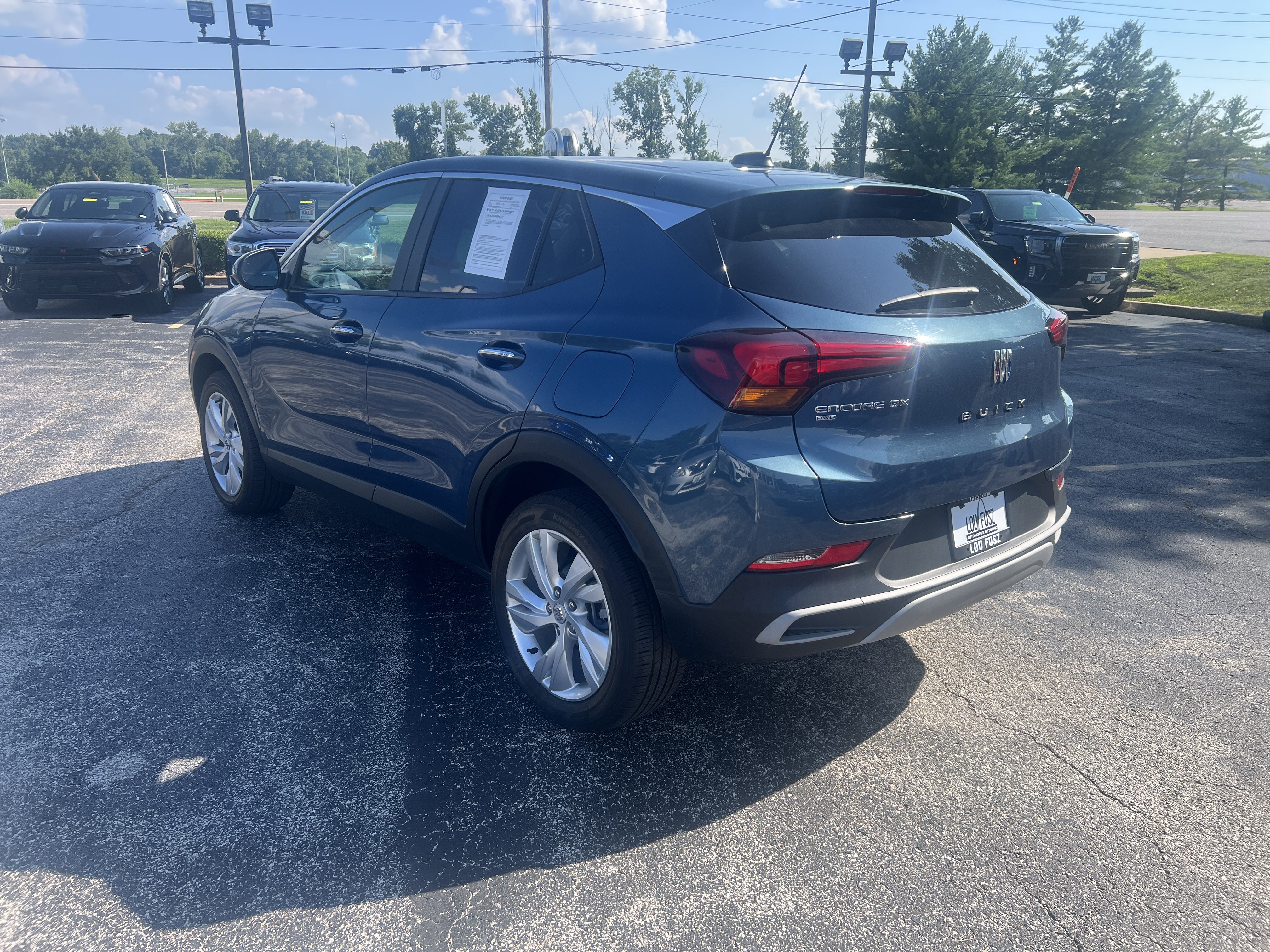 Used 2024 Buick Encore GX Preferred AWD/4WD image 5