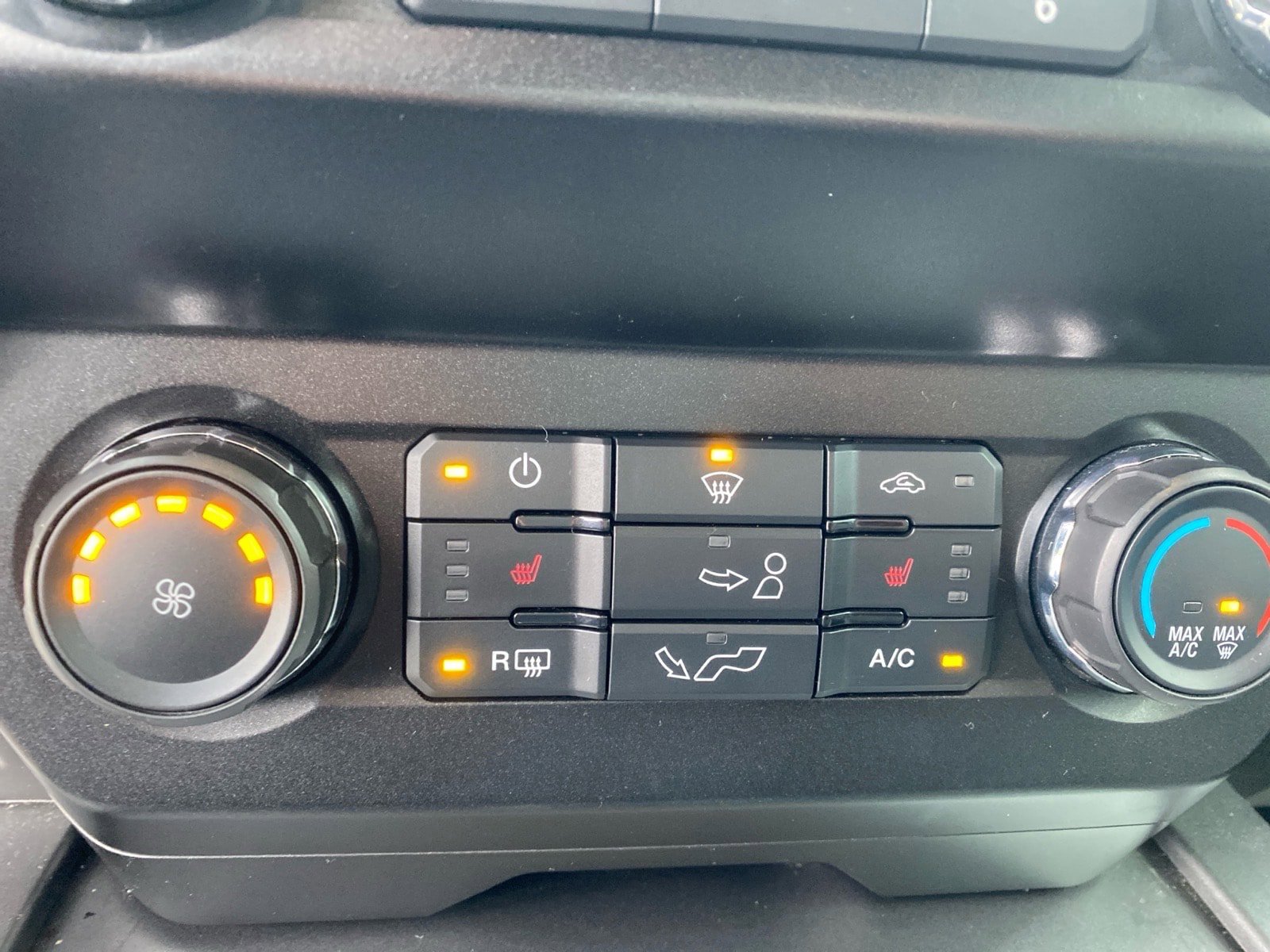 Used 2020 Ford F150 XLT w/ Equipment Group 302A Luxury image 14