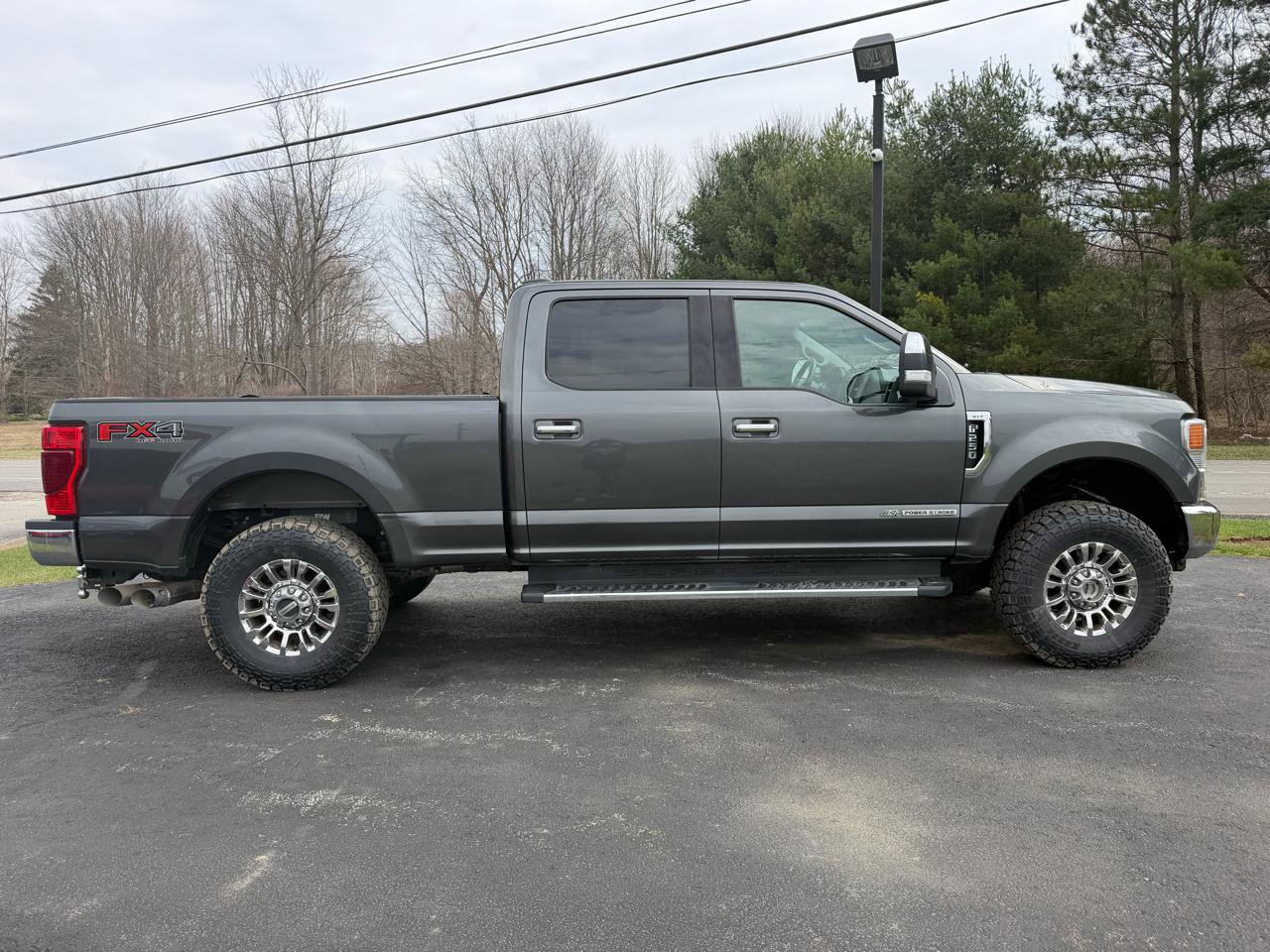 Used 2020 Ford F250 XLT w/ XLT Premium Package AWD/4WD image 2