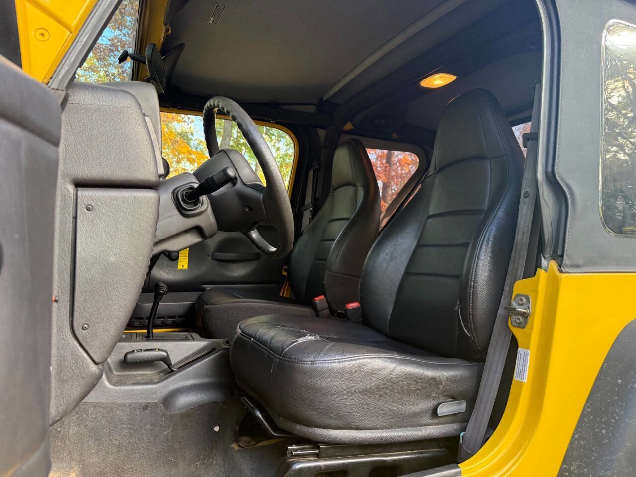 Used 2002 Jeep Wrangler SE image 16