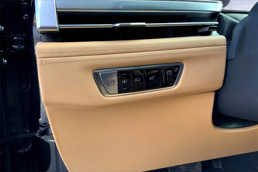 New 2025 Cadillac Escalade IQ Luxury 2 image 19