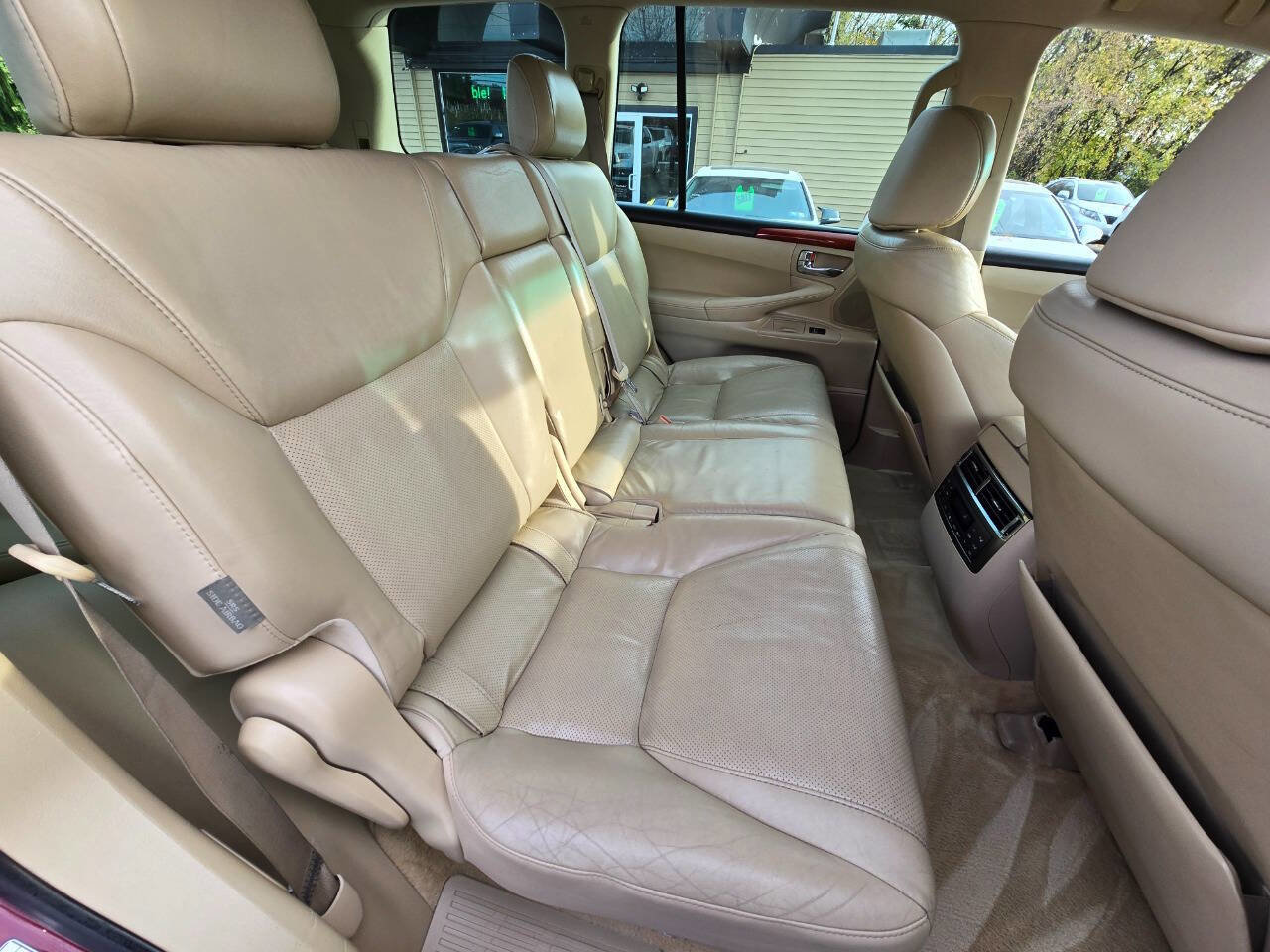 Used 2008 Lexus LX 570 4WD image 32