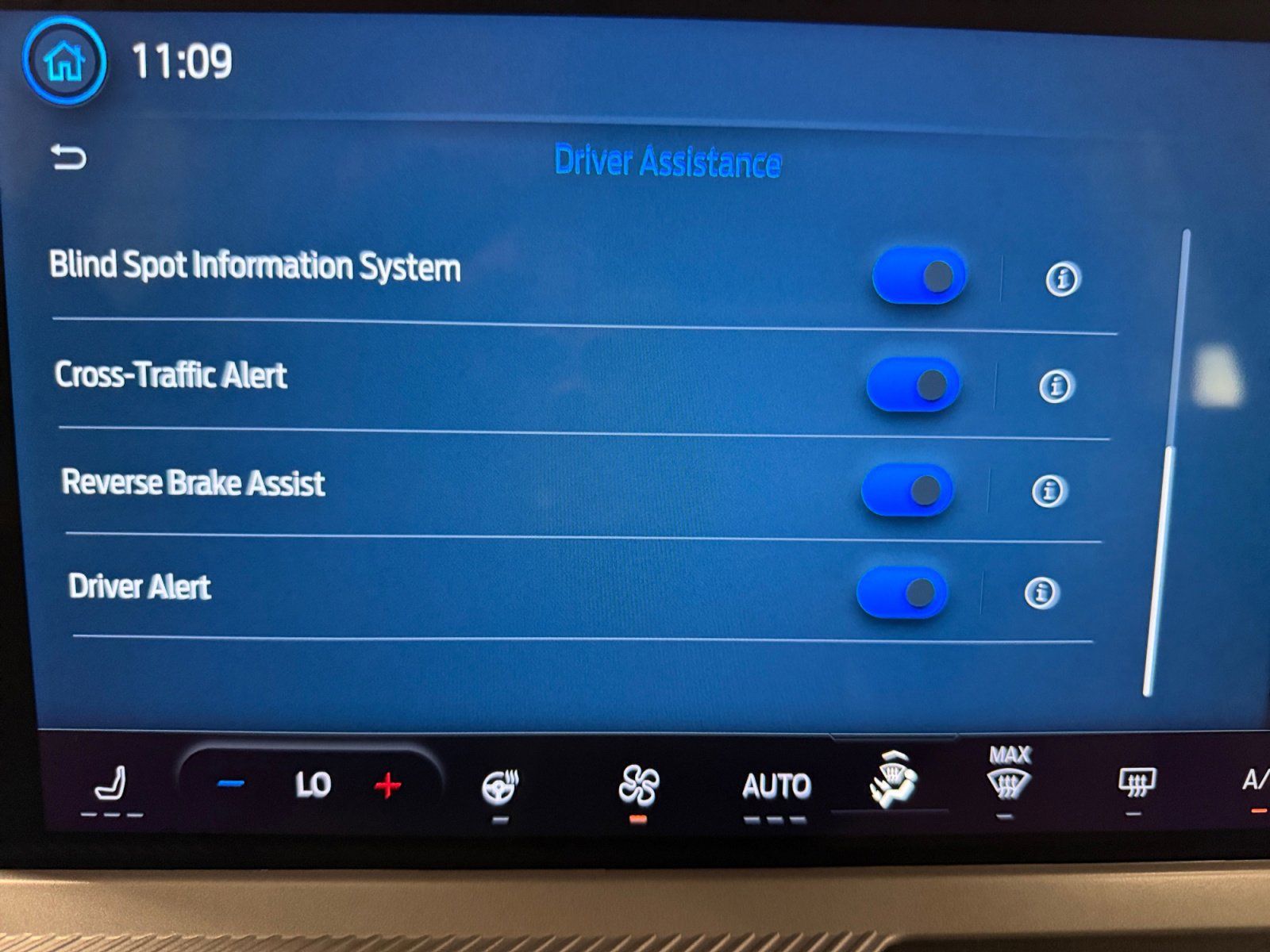 Used 2025 Ford Bronco Sport Badlands image 40