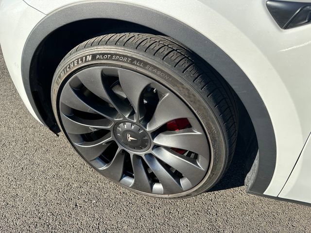 Used 2022 Tesla Model Y Performance image 7