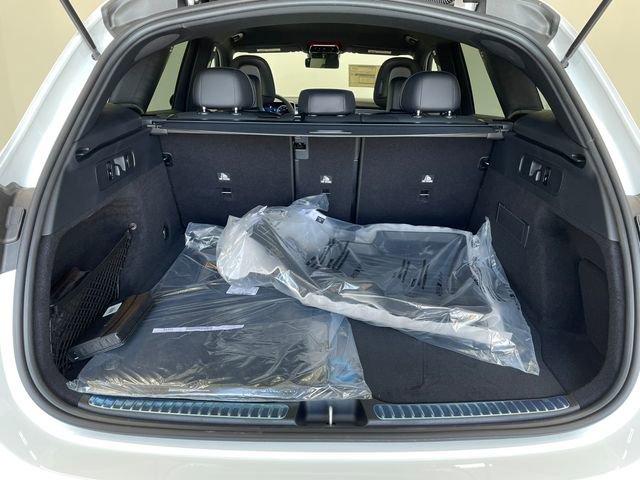 New 2026 Mercedes-Benz GLC 300 image 8