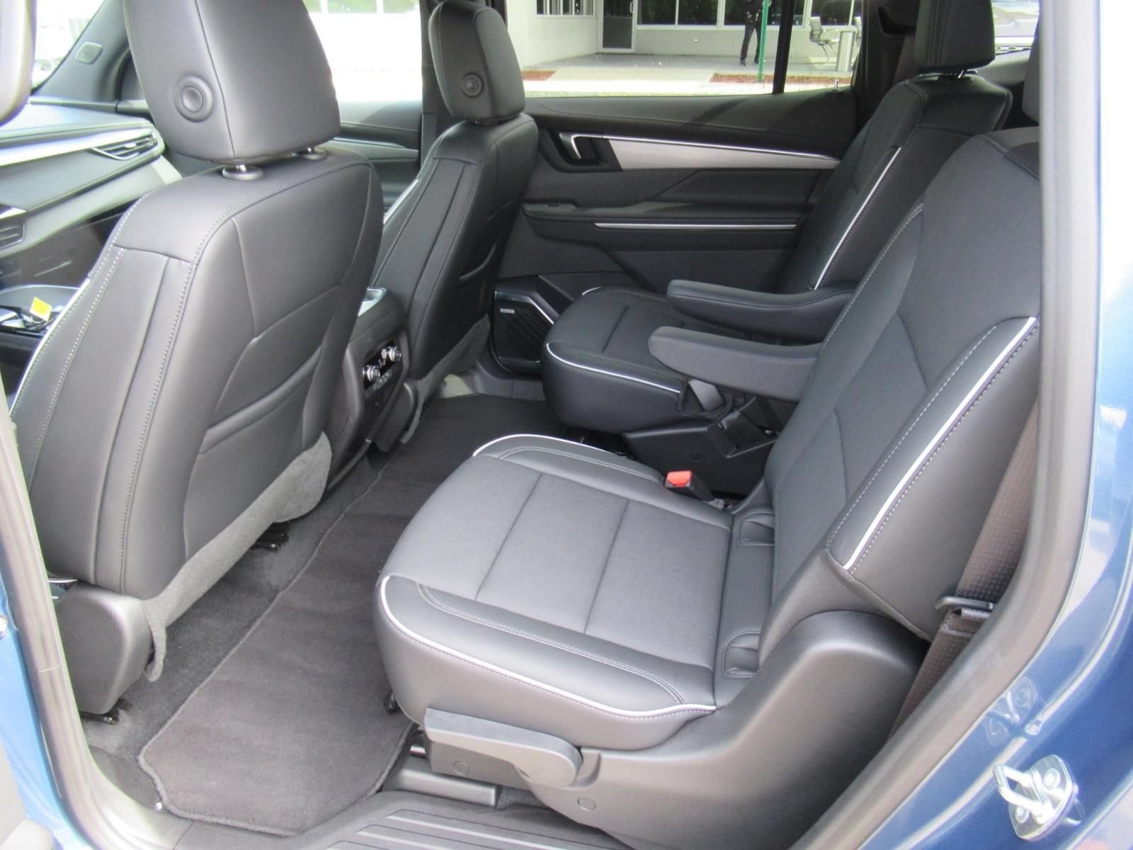 Used 2026 Buick Enclave Preferred FWD image 33