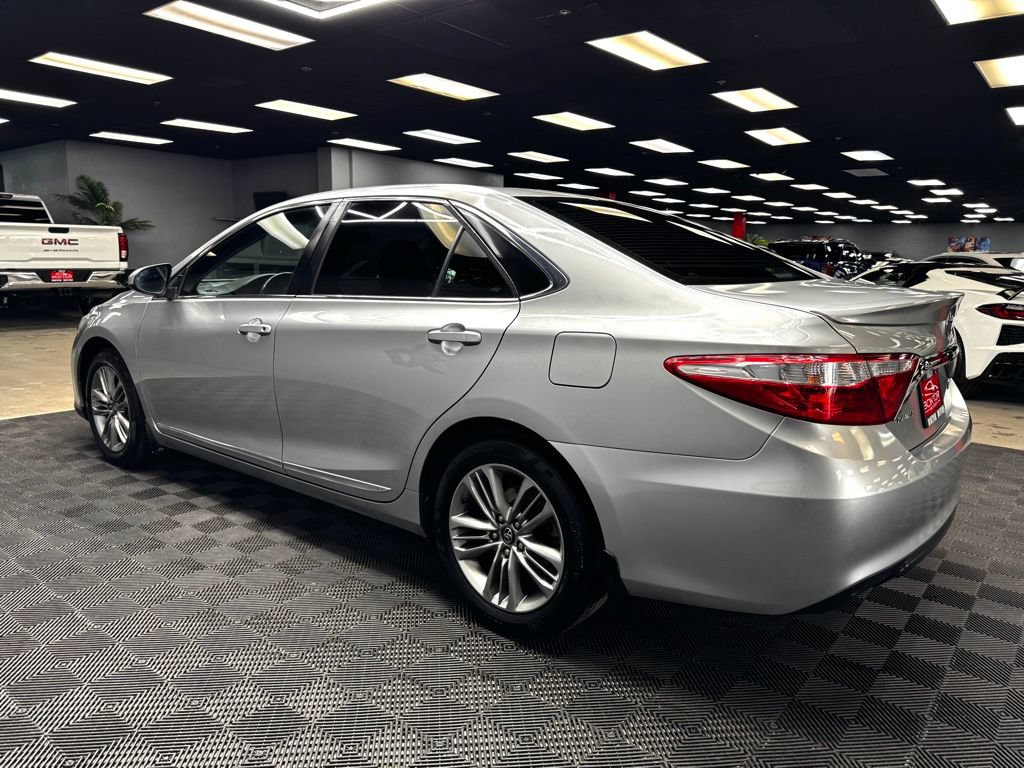 Used 2017 Toyota Camry SE FWD image 9
