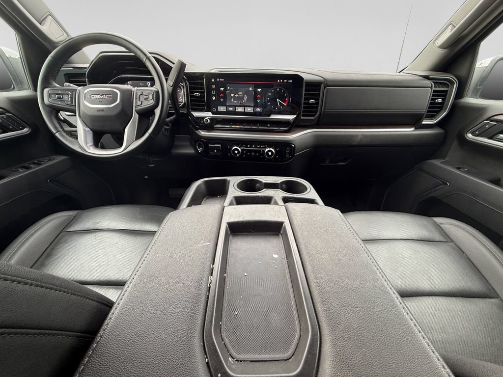 Used 2025 GMC Sierra 1500 SLT AWD/4WD image 24
