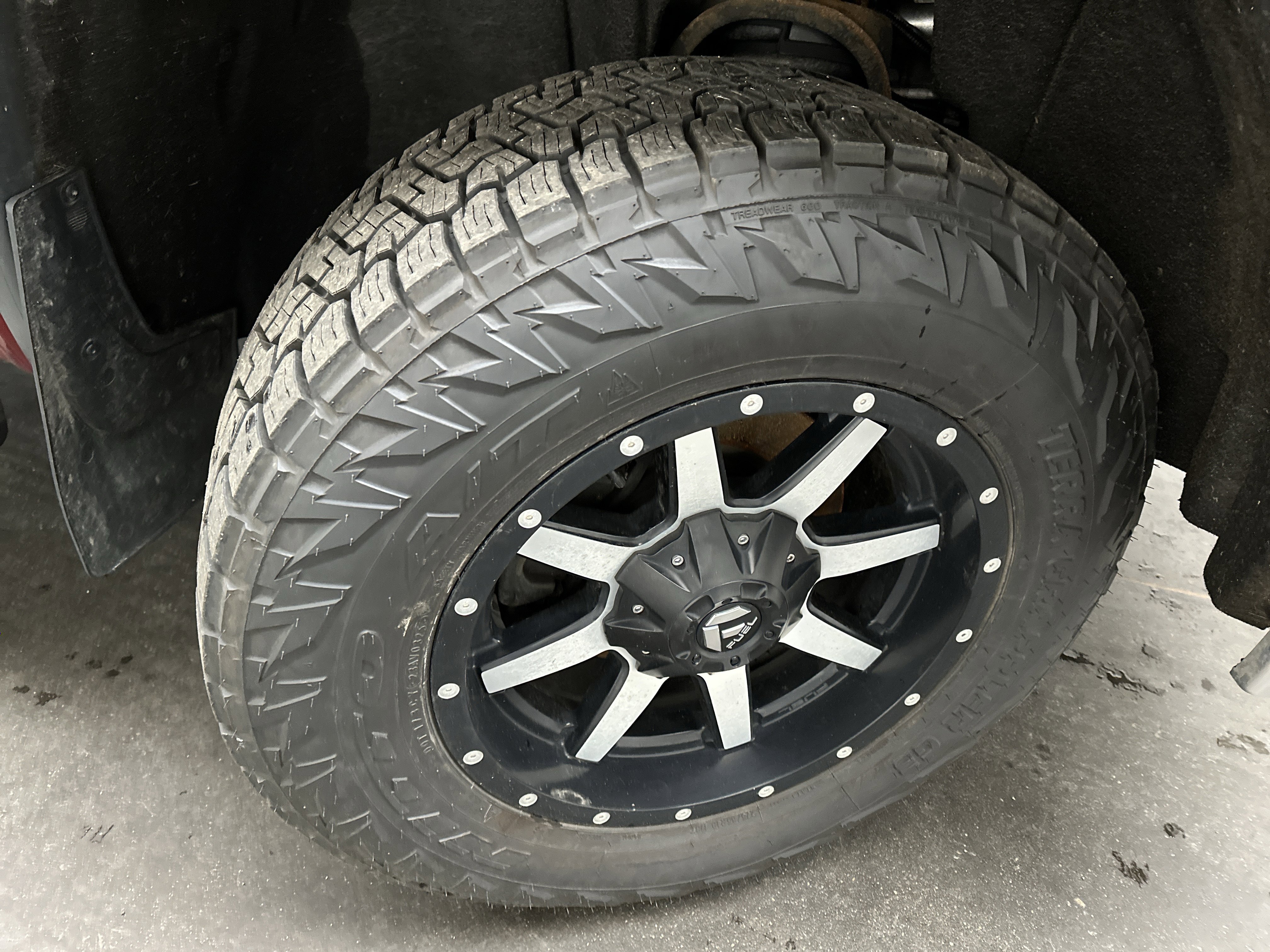 Used 2018 GMC Sierra 1500 SLT image 12