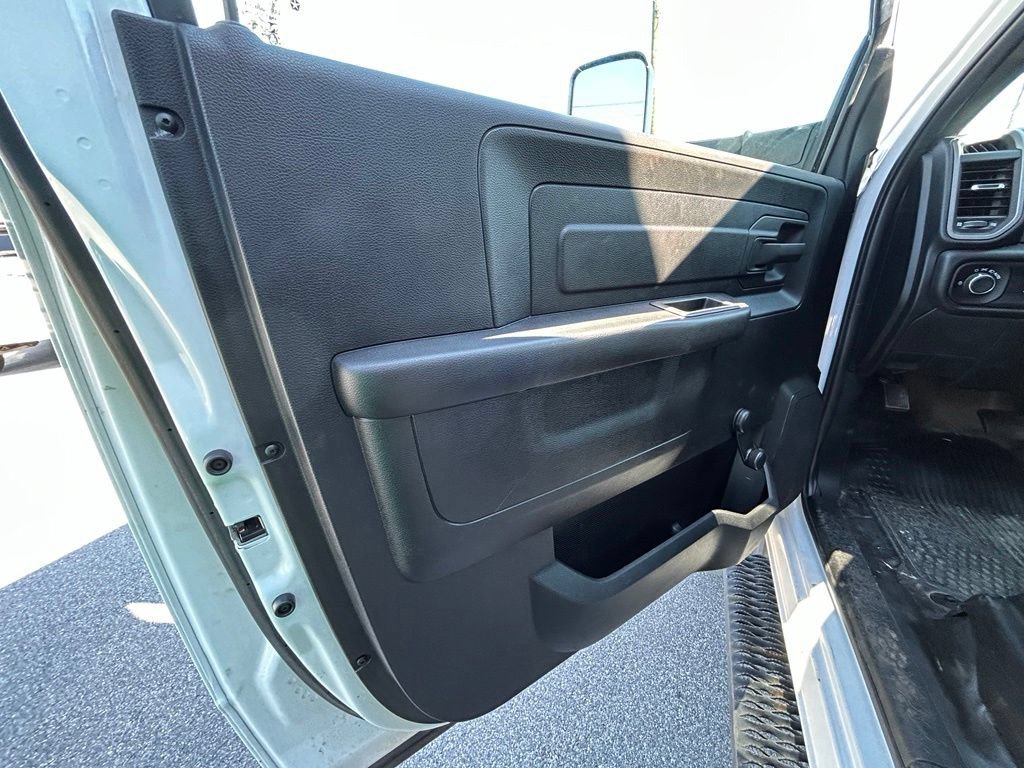 Used 2021 RAM 5500 Tradesman RWD image 15