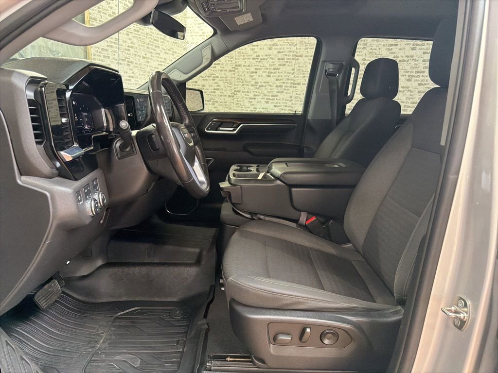 Used 2022 GMC Sierra 1500 SLE image 23