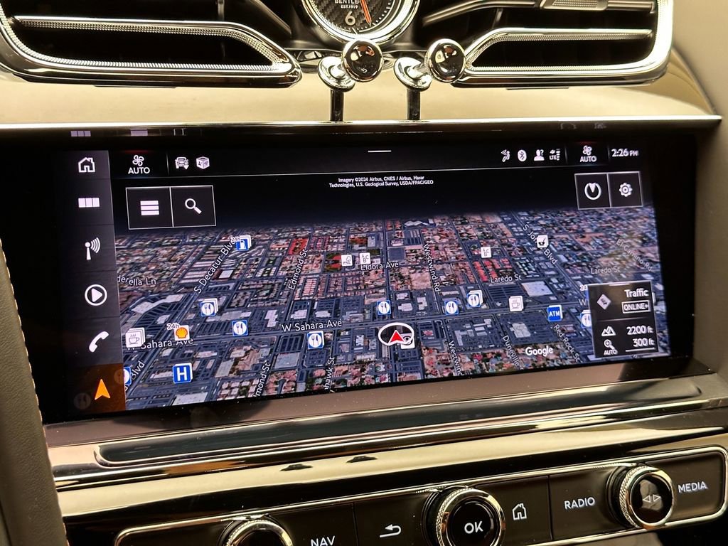 Used 2024 Bentley Bentayga image 35