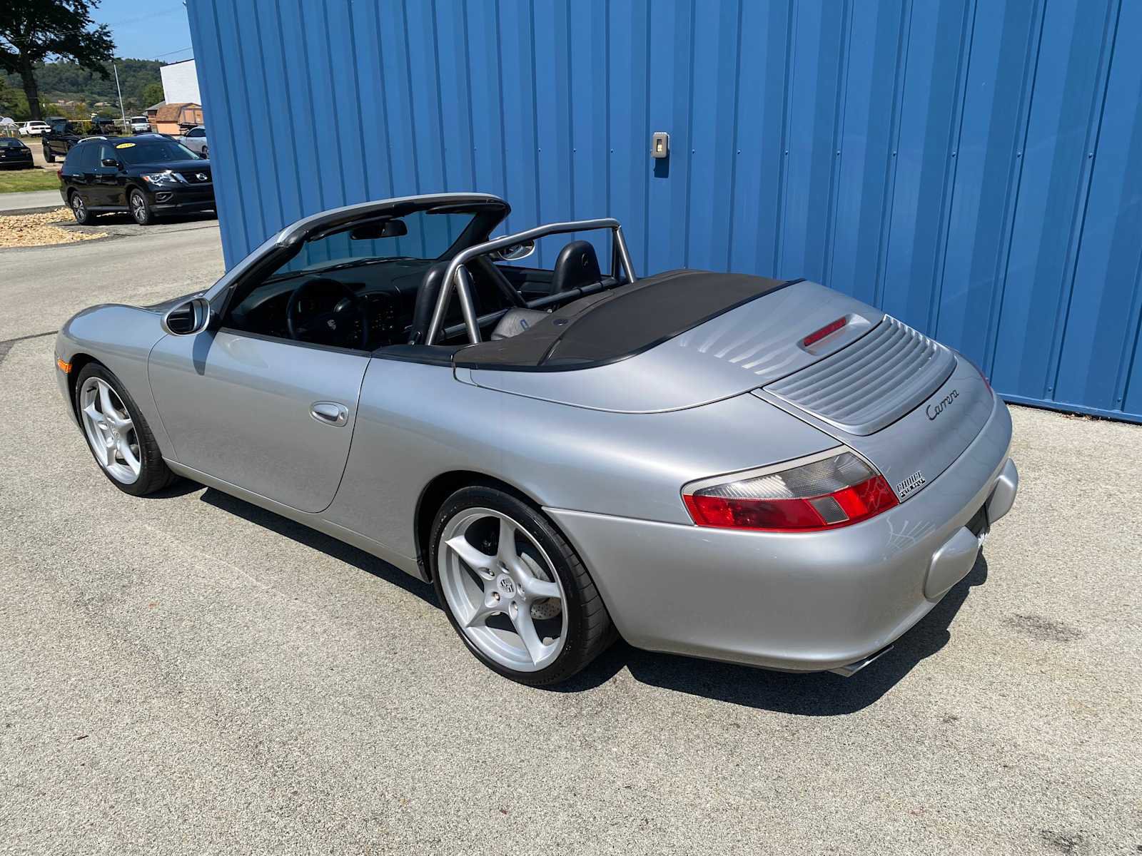 Used 2003 Porsche 911 Carrera 4 image 3