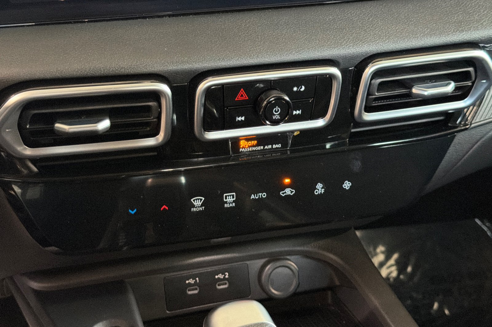 Used 2026 Nissan Sentra SV w/ Floor Mat Package FWD image 19