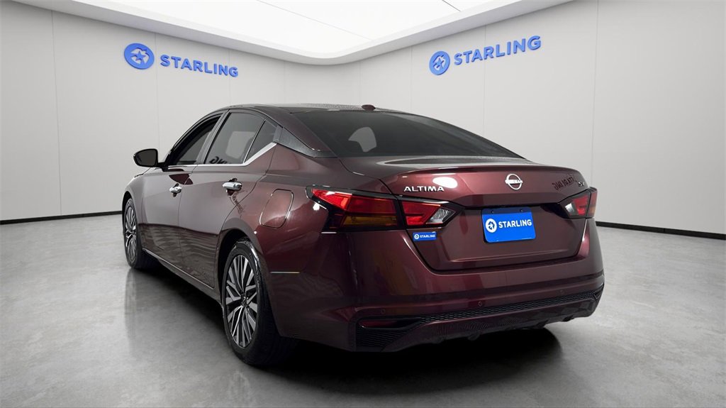Used 2024 Nissan Altima 2.5 SV image 6