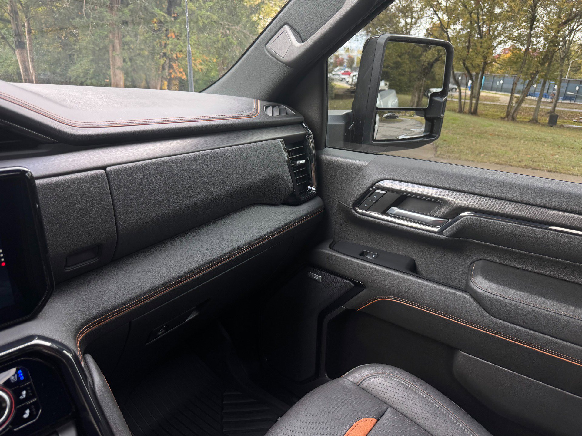 Used 2024 GMC Sierra 2500 AT4 w/ AT4 Preferred Package image 68