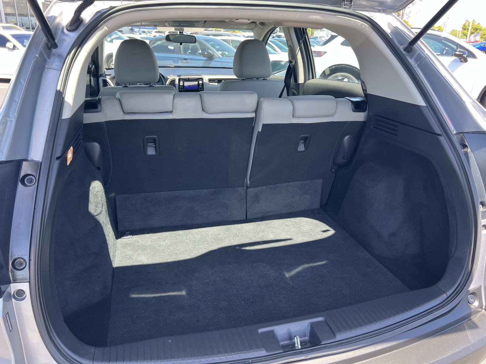 Certified 2020 Honda HR-V LX image 22