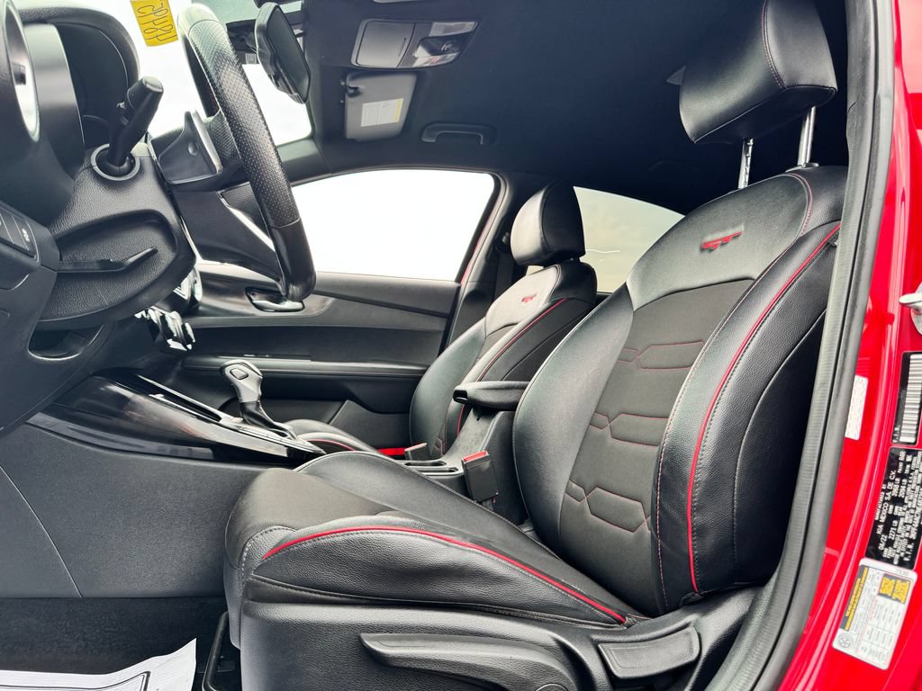 Used 2022 Kia Forte GT w/ GT Technology Package FWD image 17