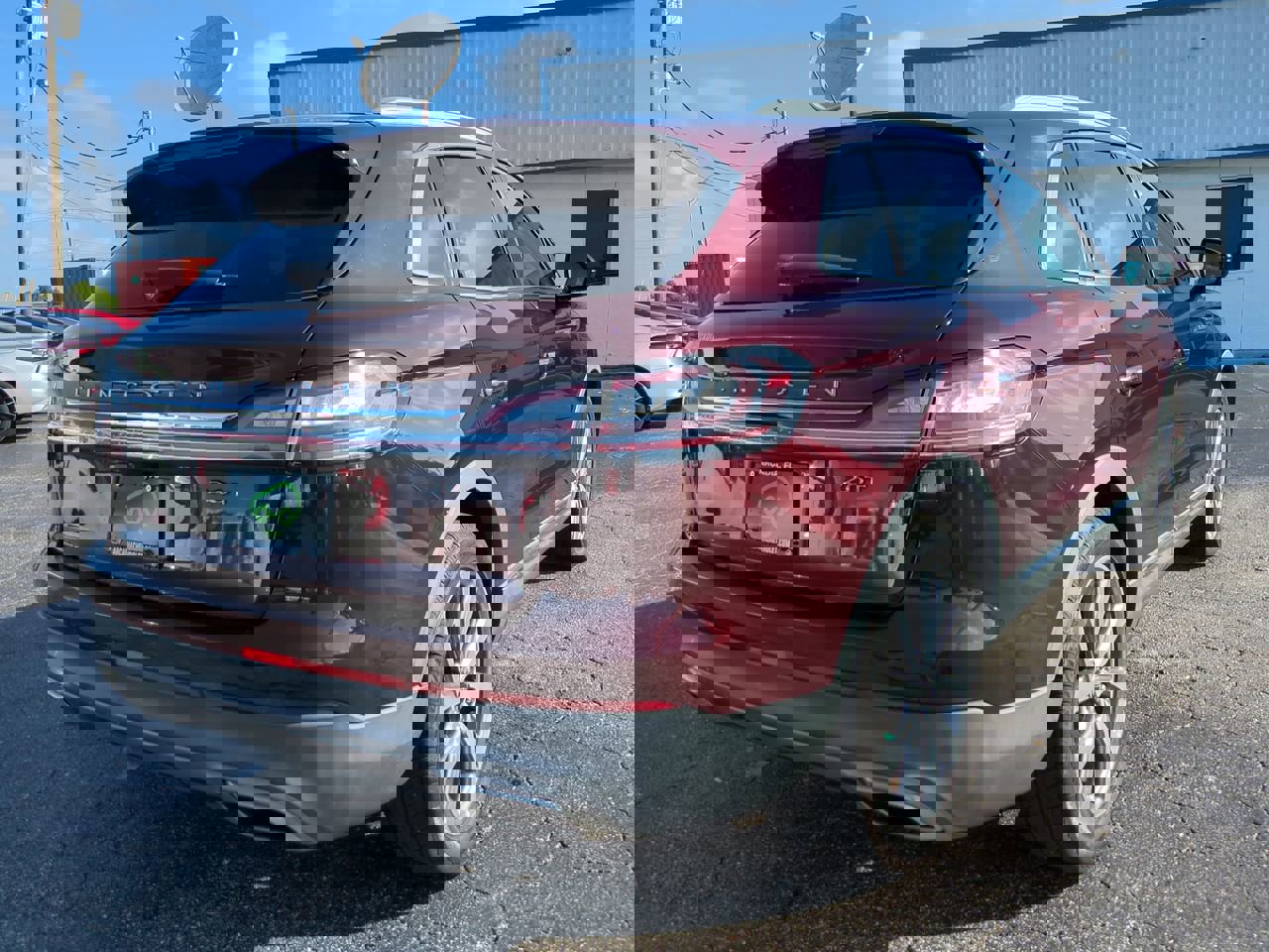 Used 2019 Lincoln Nautilus Select FWD image 4