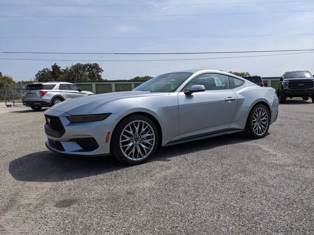 Used 2025 Ford Mustang Premium image 8
