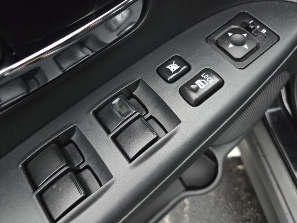 Used 2026 Mitsubishi Outlander Sport ES AWD/4WD image 28