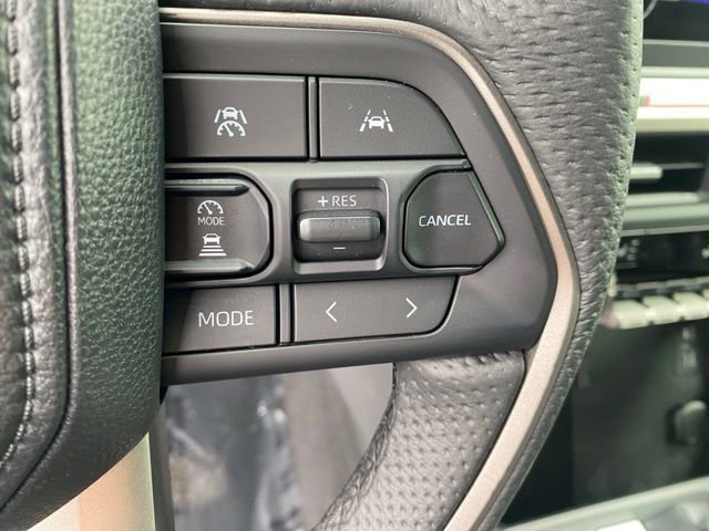 Used 2024 Toyota Tacoma SR5 AWD/4WD image 18