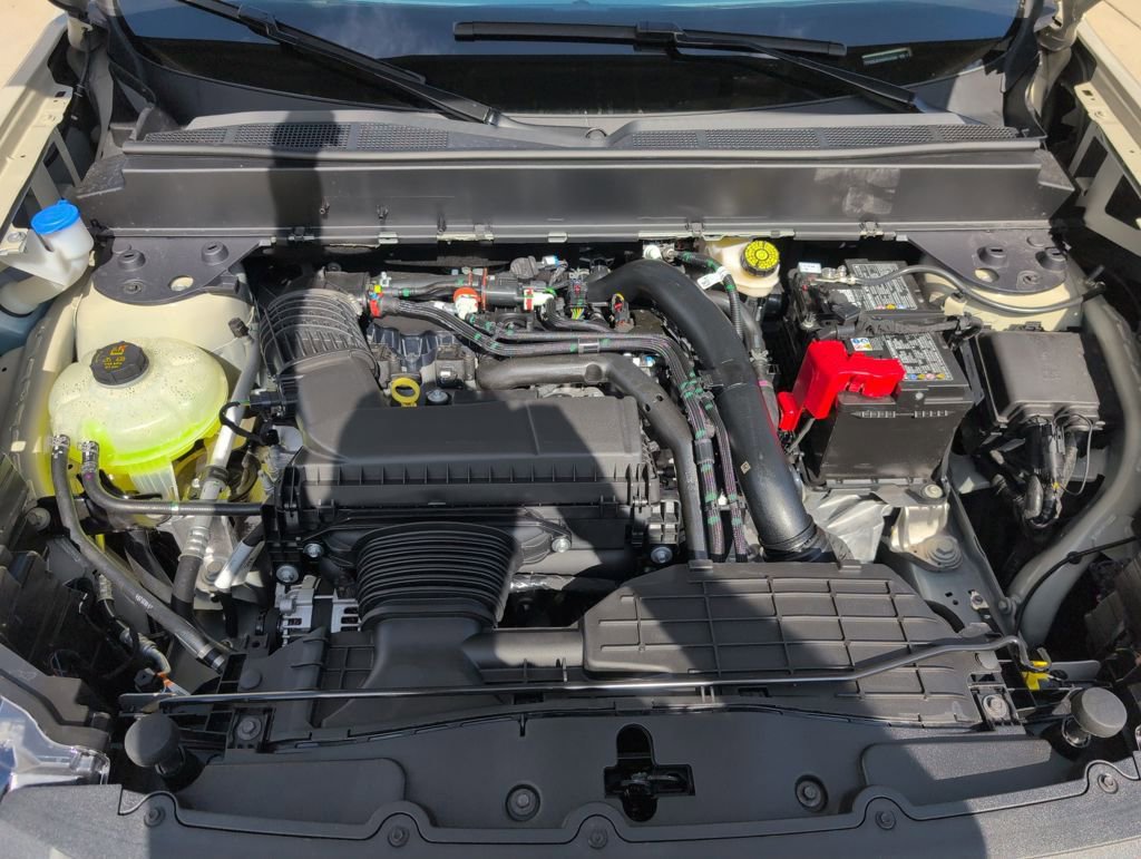 New 2025 Ford Maverick XLT w/ Equipment Group 302A image 30