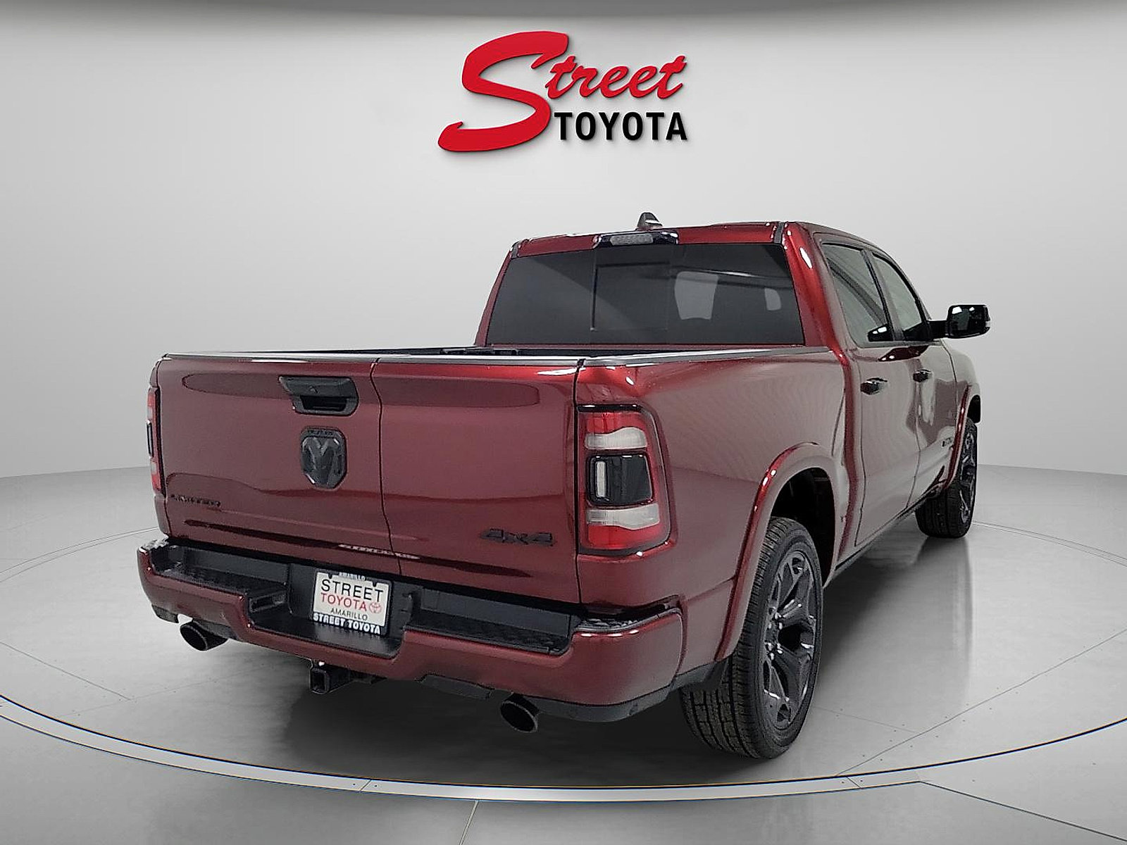 Used 2023 RAM 1500 Limited AWD/4WD image 4