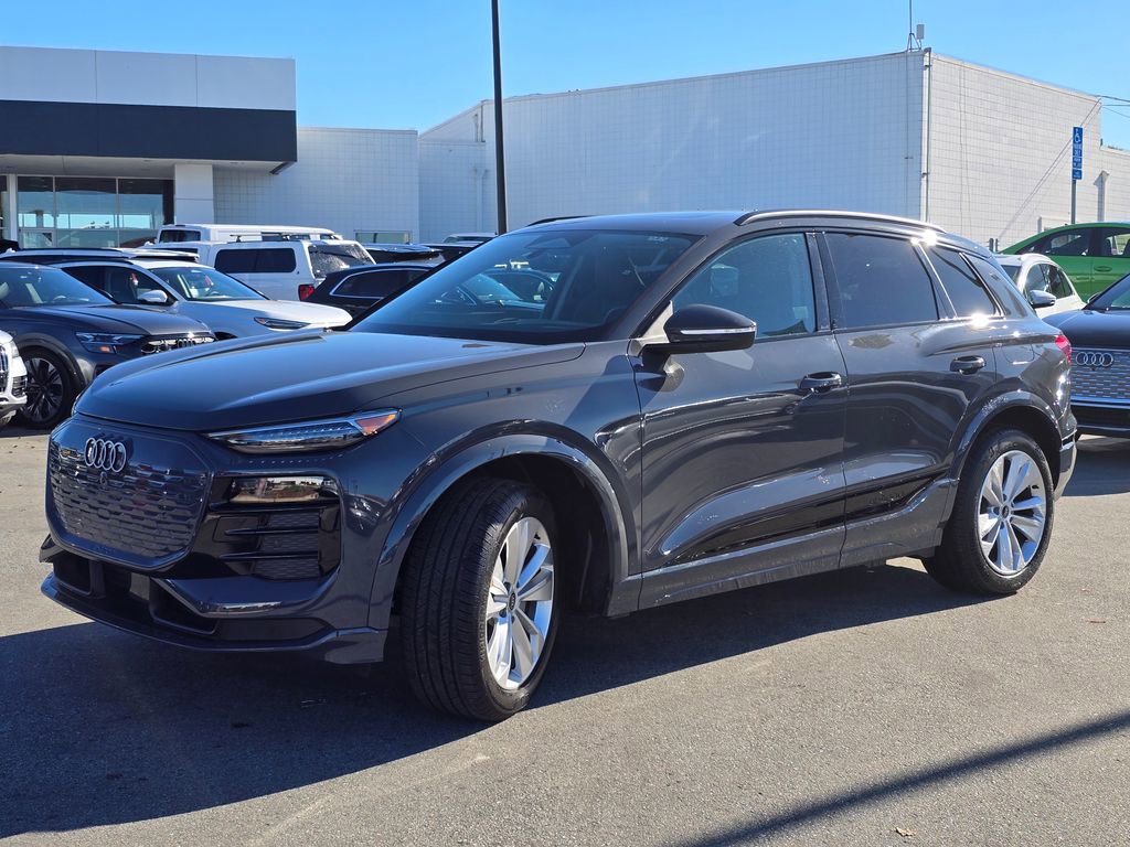 Used 2025 Audi Q6 e-tron Premium Plus w/ Premium Plus image 2