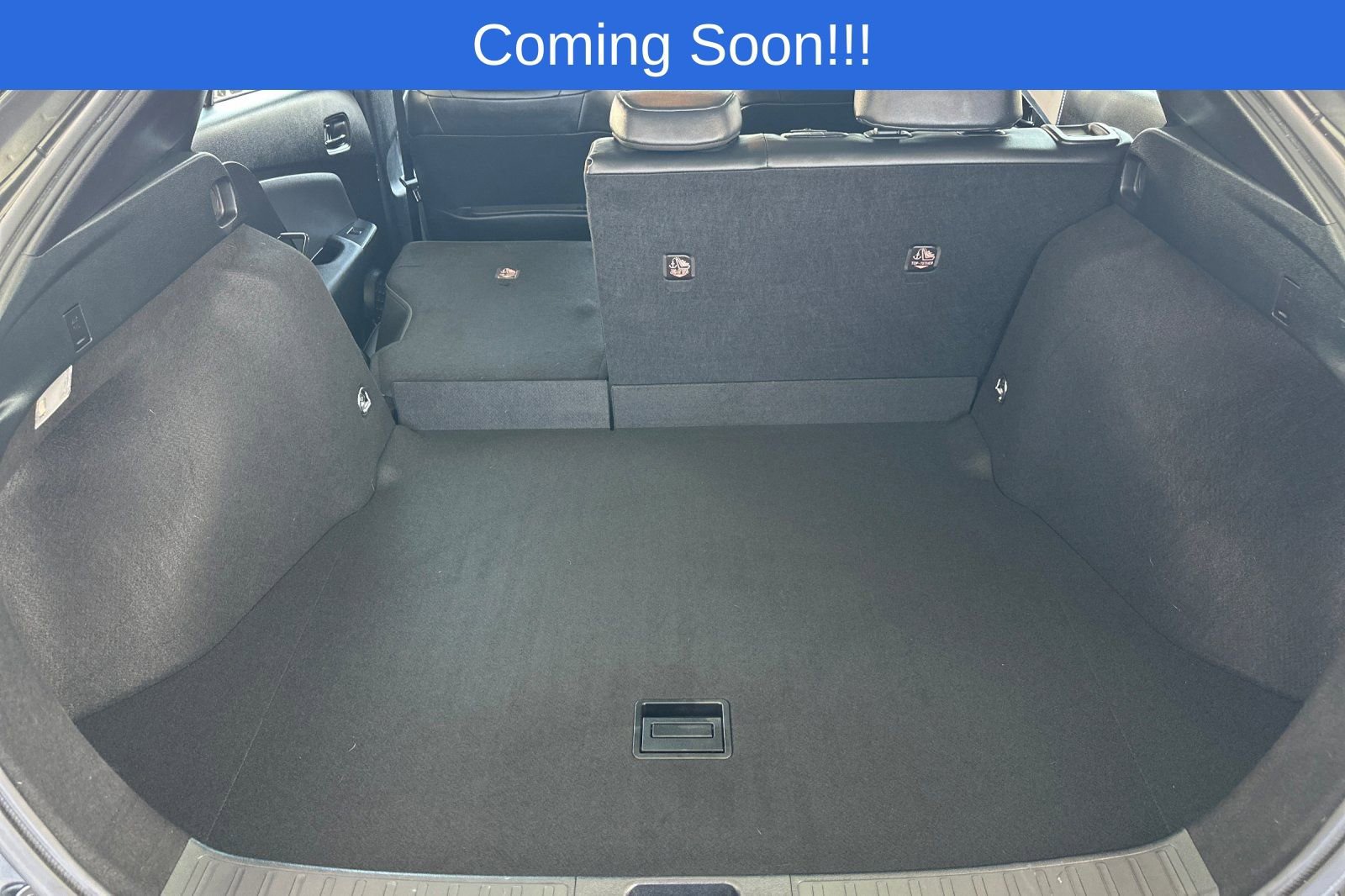 Used 2020 Toyota Prius XLE FWD image 16