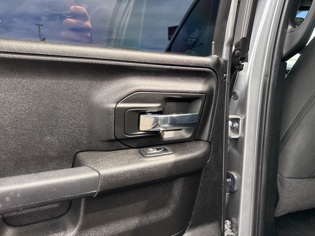 Used 2021 RAM 1500 Warlock AWD/4WD image 30