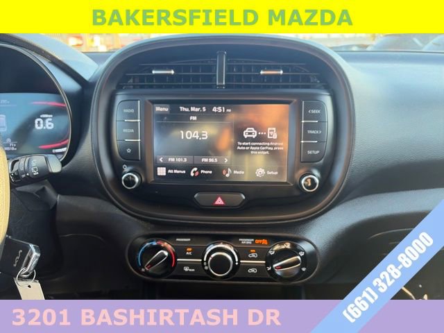 Used 2024 Kia Soul LX w/ Option Group 015 FWD image 21