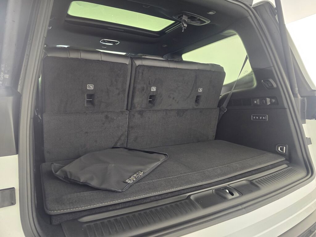 New 2026 Jeep Grand Wagoneer Limited image 15