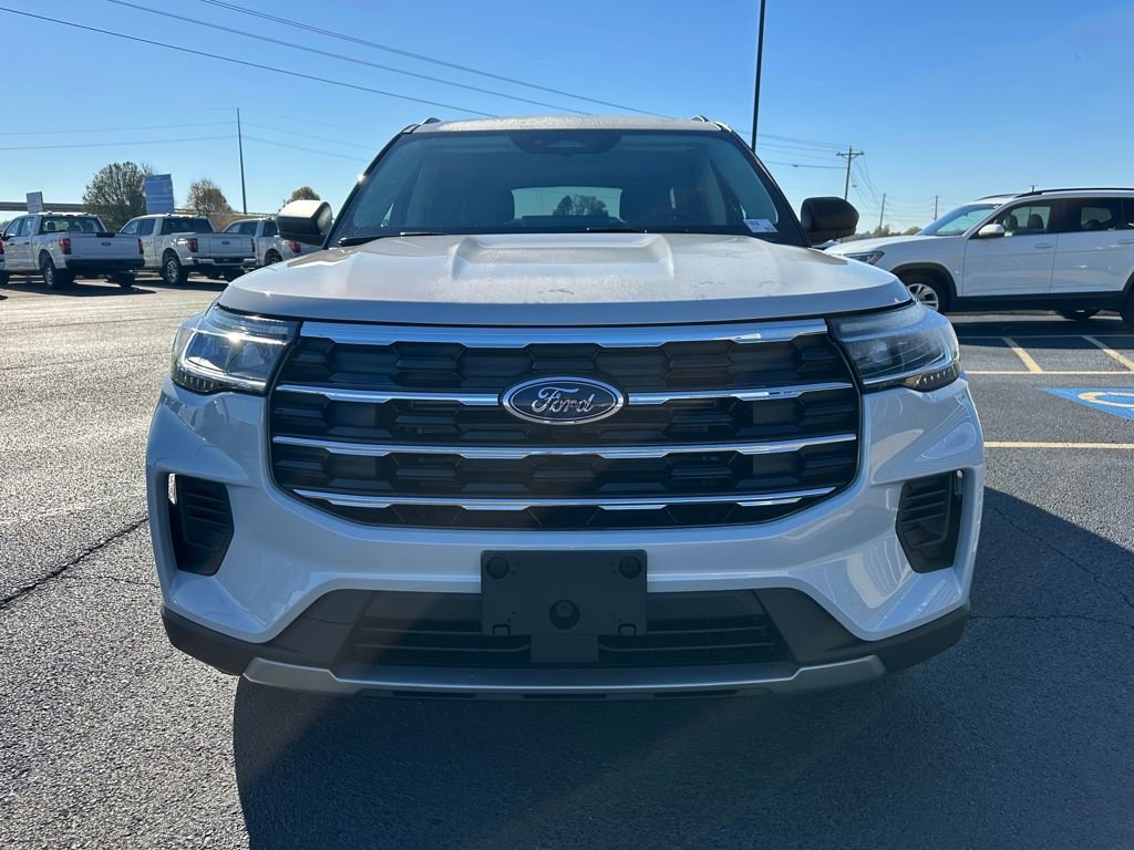 New 2026 Ford Explorer Active image 3