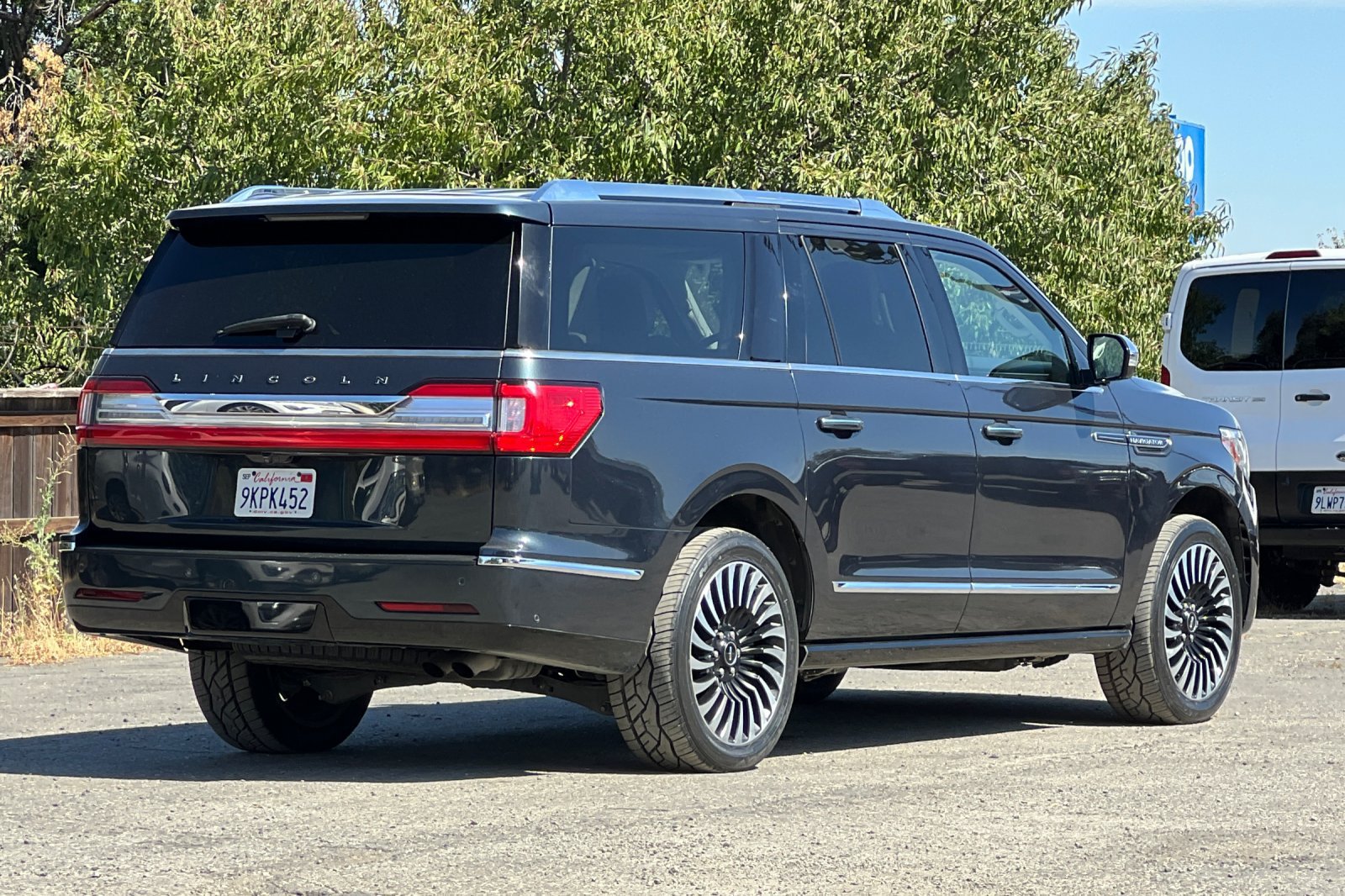 Used 2021 Lincoln Navigator L Black Label AWD/4WD image 4
