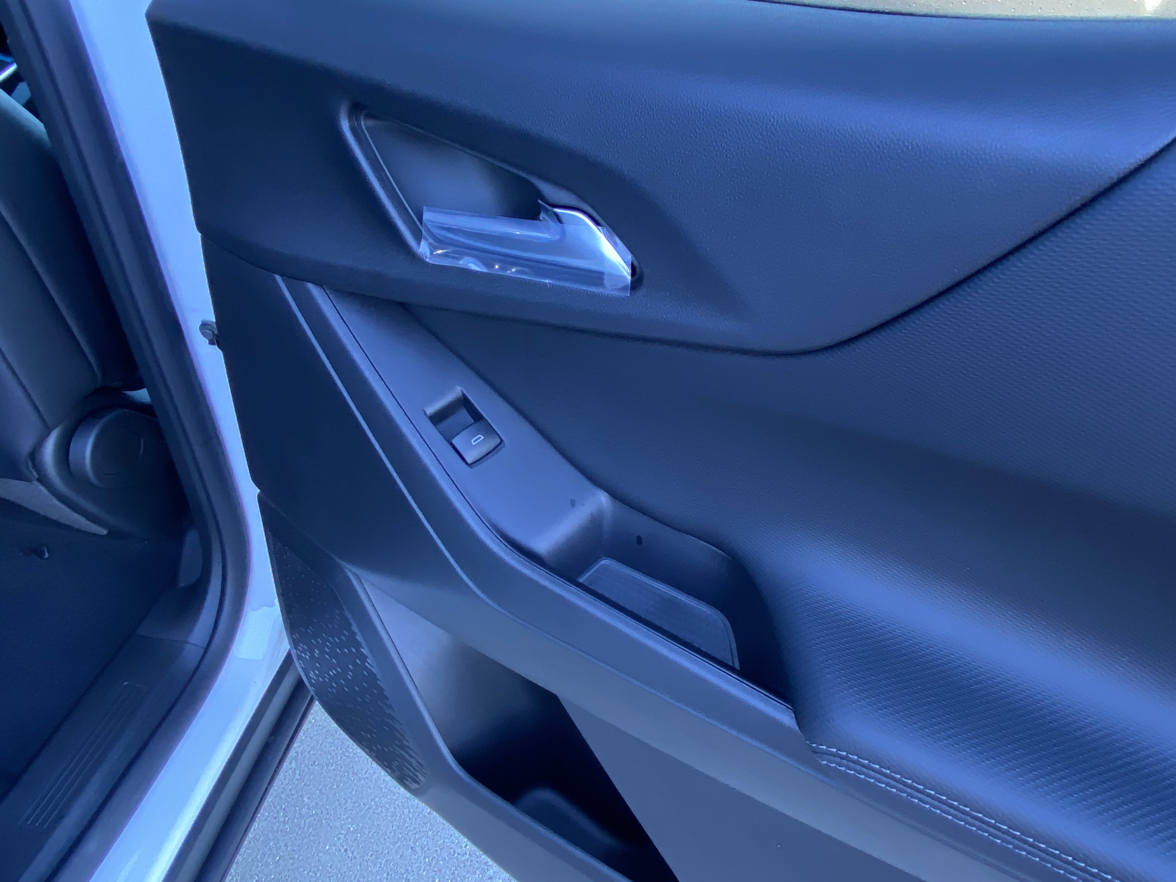 New 2026 Chevrolet Equinox LT w/ Convenience Package II image 21