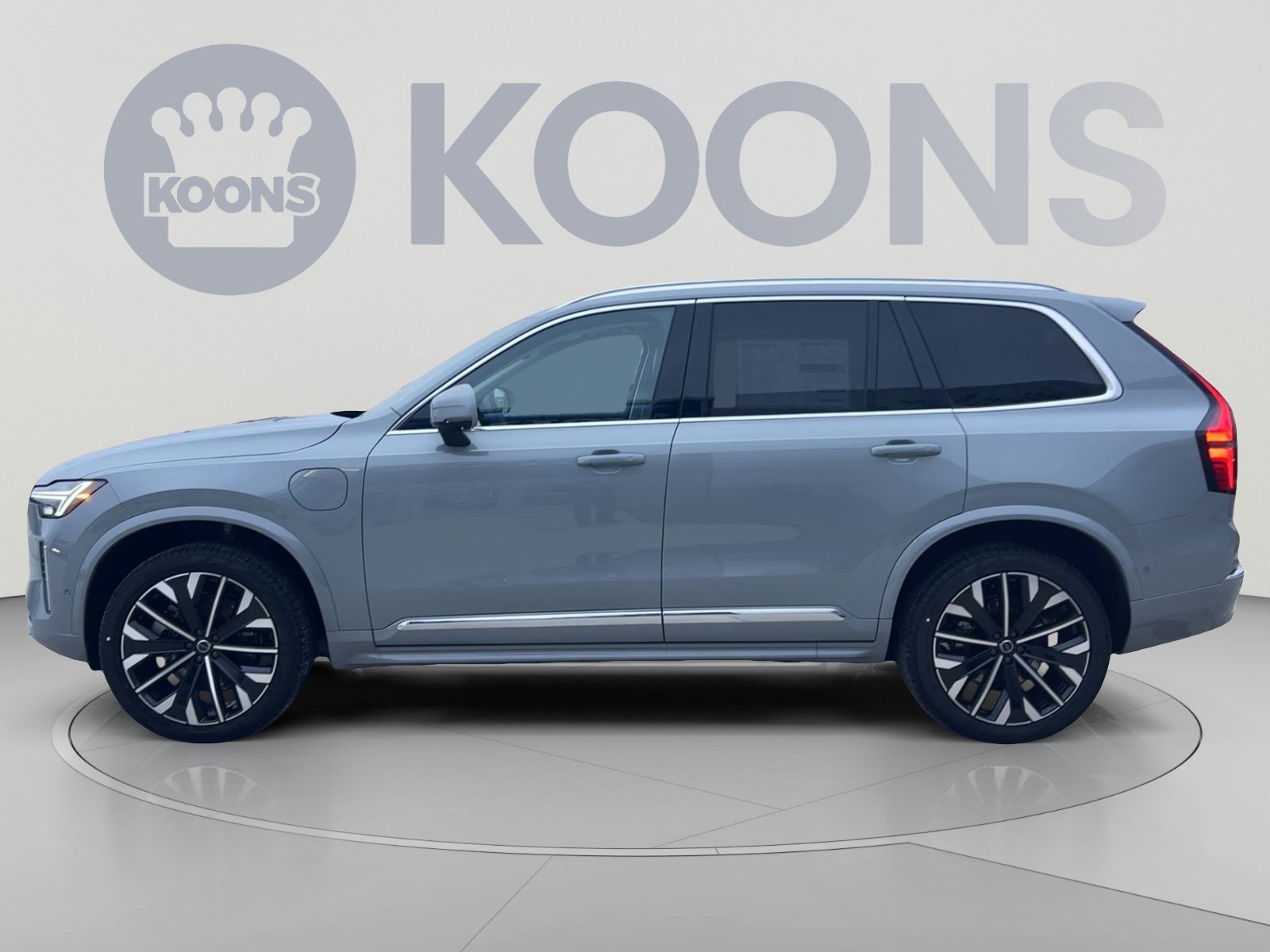 New 2026 Volvo XC90 T8 Ultra w/ Protection Package Premier AWD/4WD image 7