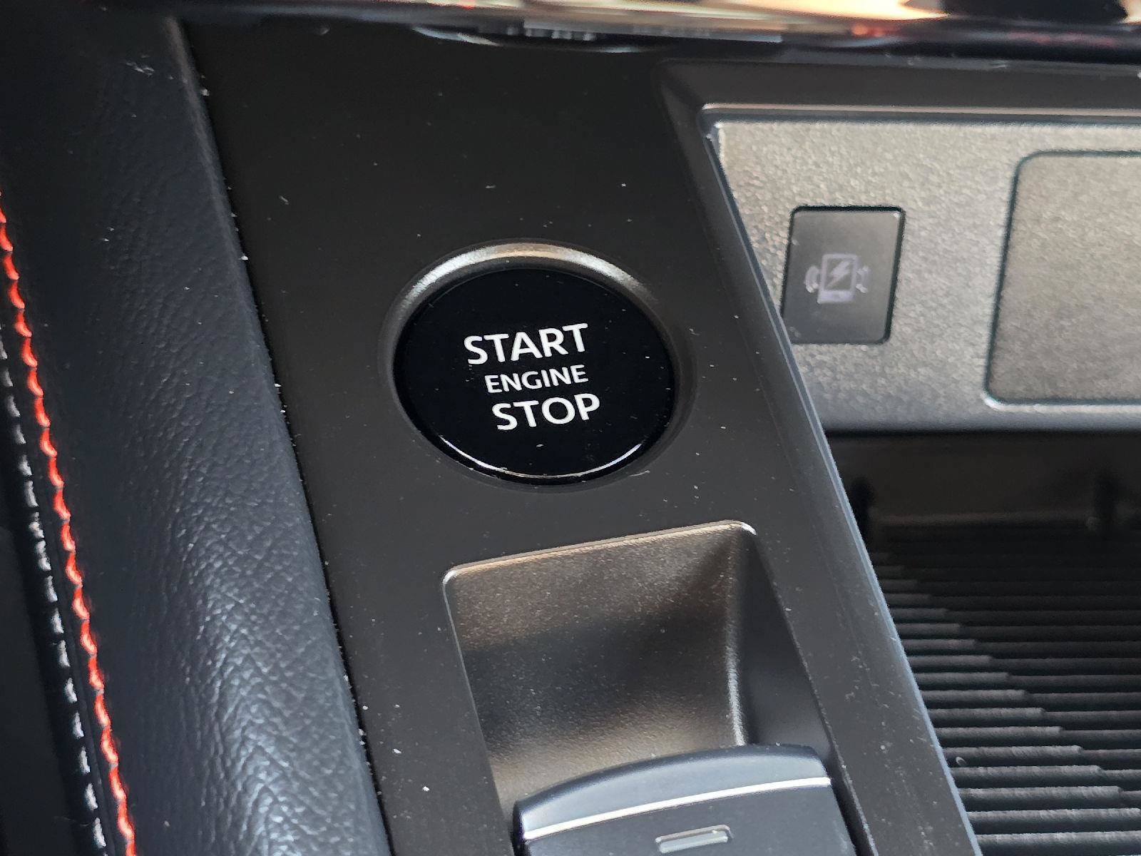 Used 2025 Nissan Kicks SR AWD/4WD image 28