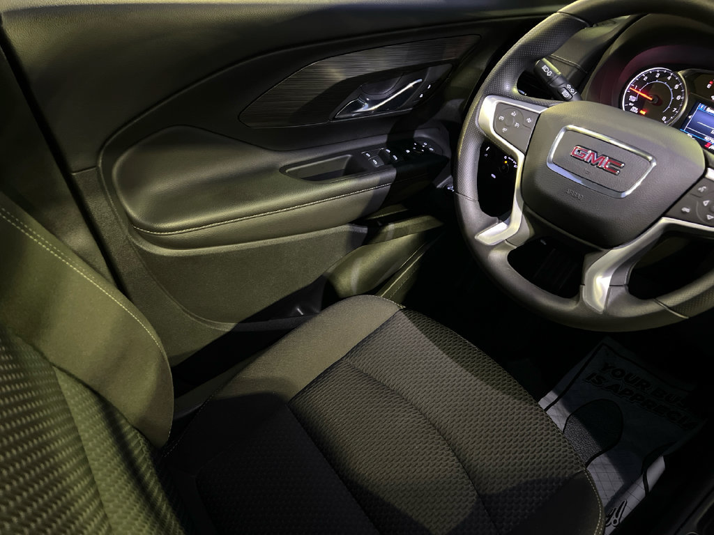Used 2023 GMC Terrain SLE w/ Driver Convenience Package AWD/4WD image 16