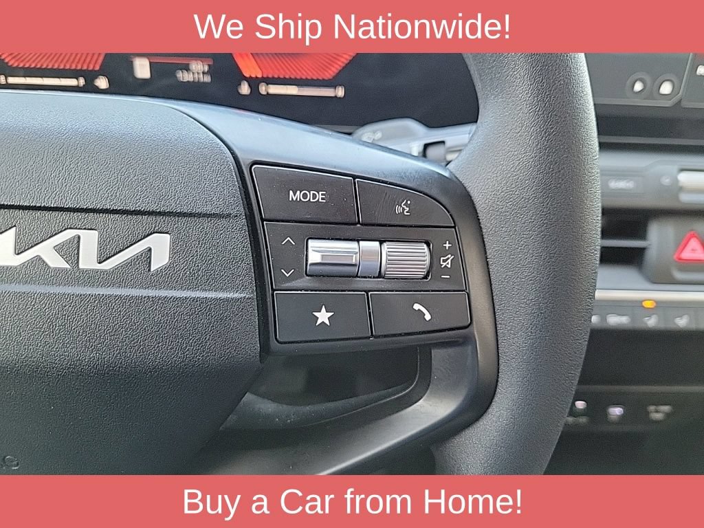 Used 2025 Kia K4 FWD image 28
