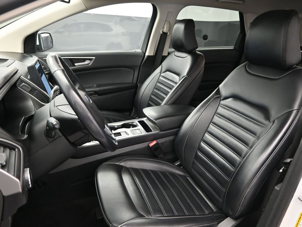 Used 2023 Ford Edge SEL image 15