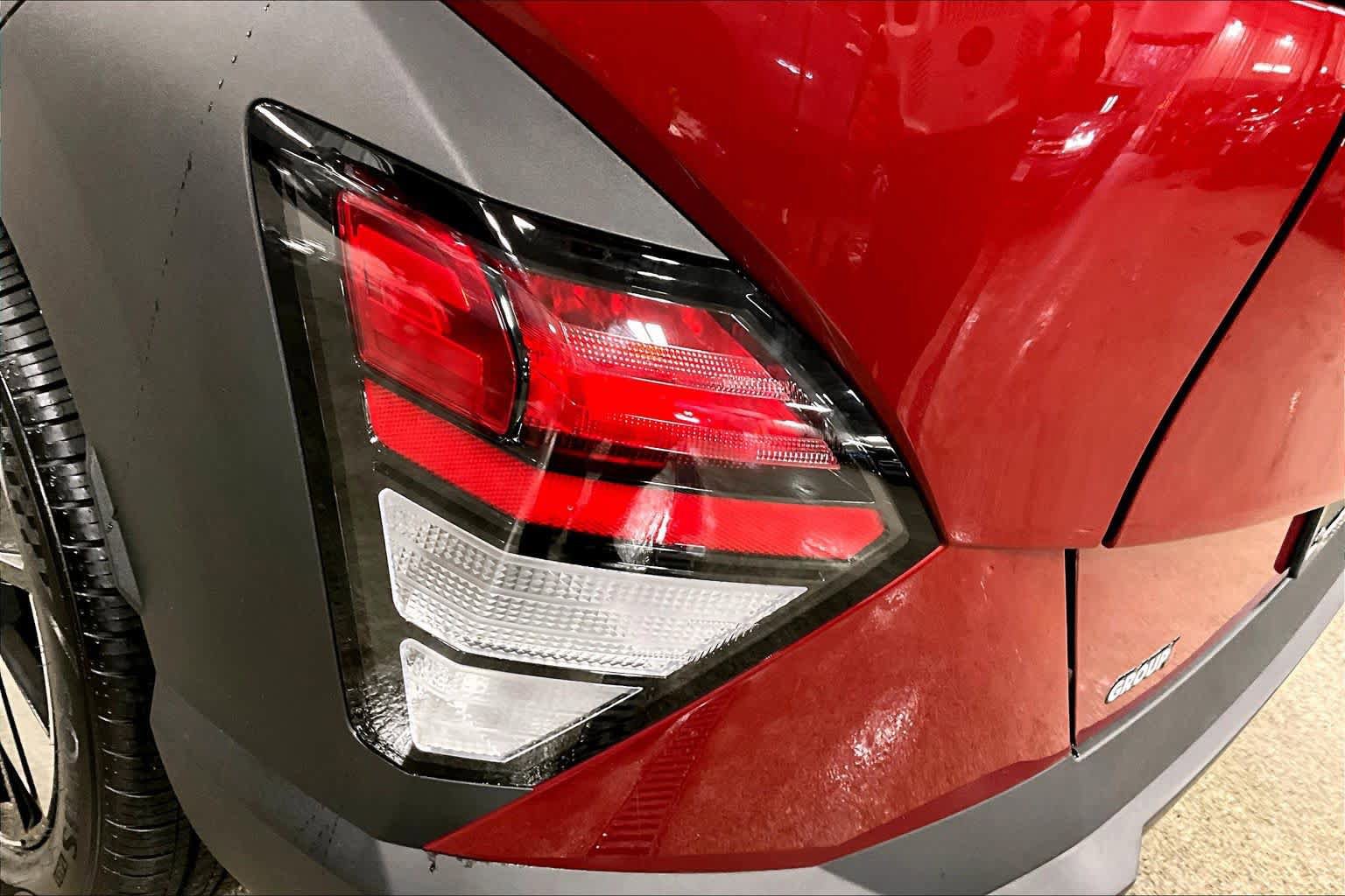 Used 2025 Hyundai Kona SEL image 28