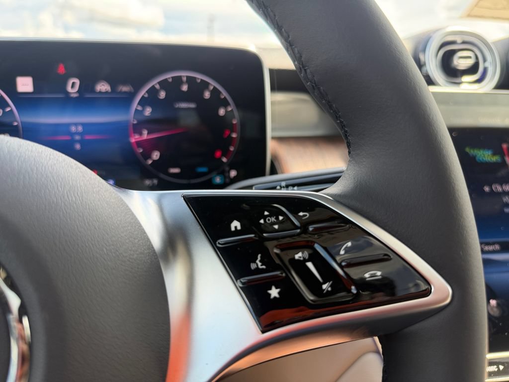 New 2026 Mercedes-Benz GLC 300 image 21